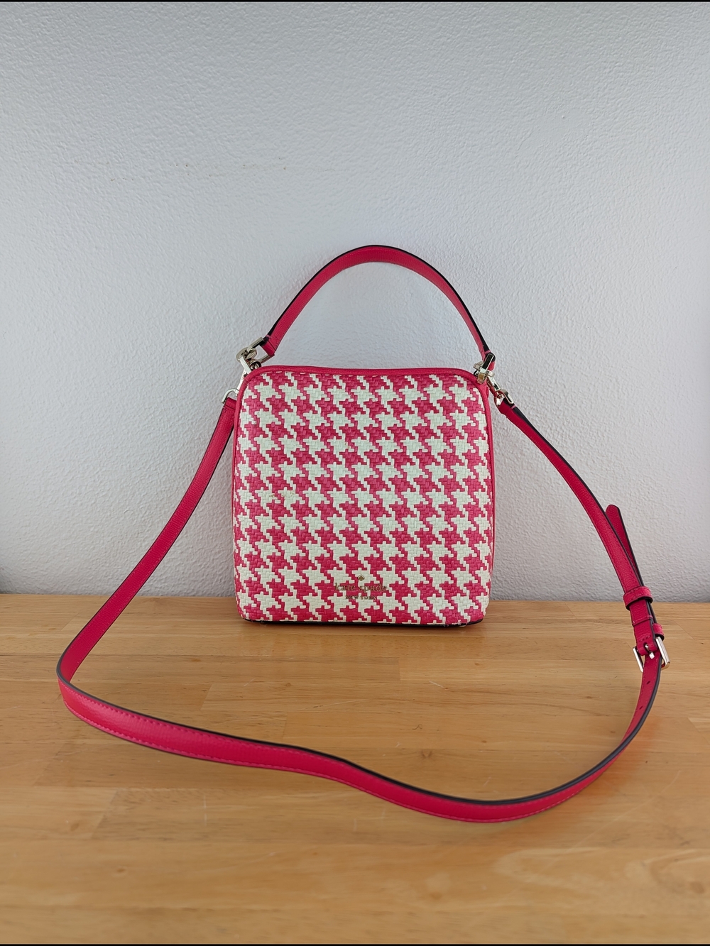 Kate Spade Darcy Pink White Leather Woven Houndstooth Shoulder Bag Herringbone